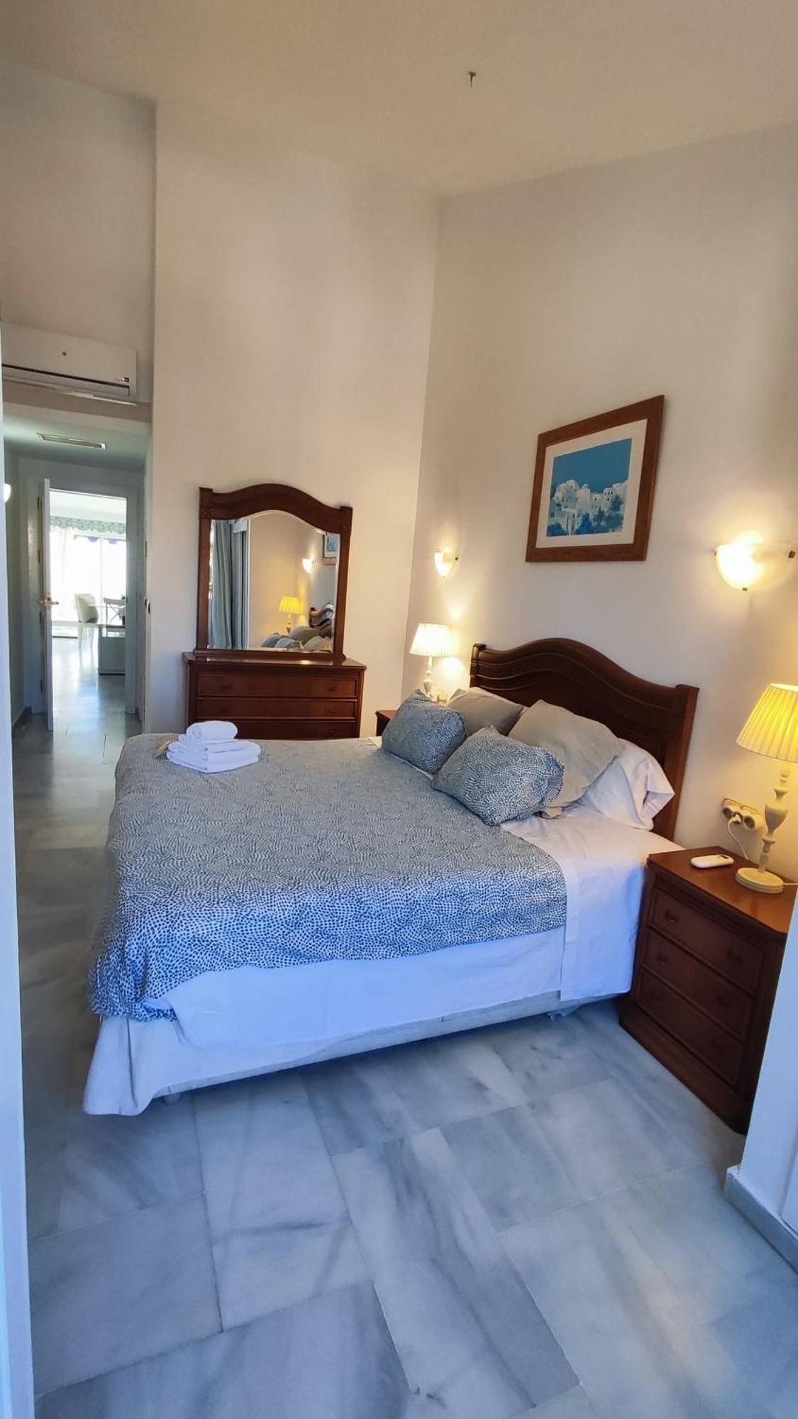 Apartment In Puerto Marina With Beautiful Views Of The Sea And The Boats بينالماذينا المظهر الخارجي الصورة