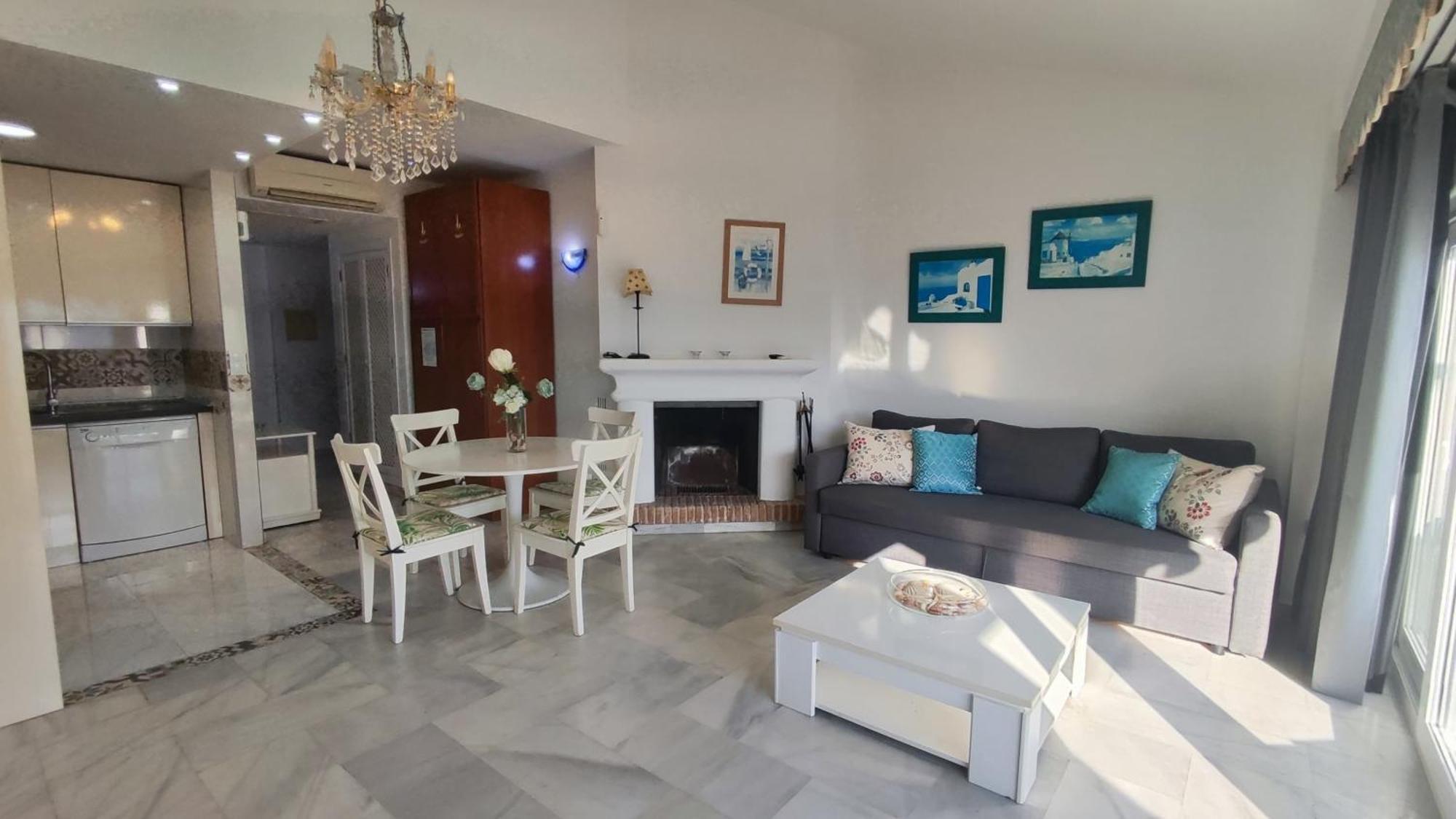 Apartment In Puerto Marina With Beautiful Views Of The Sea And The Boats بينالماذينا المظهر الخارجي الصورة
